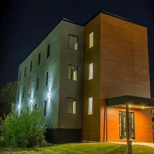 Apartment Clifton Hill Hideaway 4b - Two Bedroom, Niagara Falls